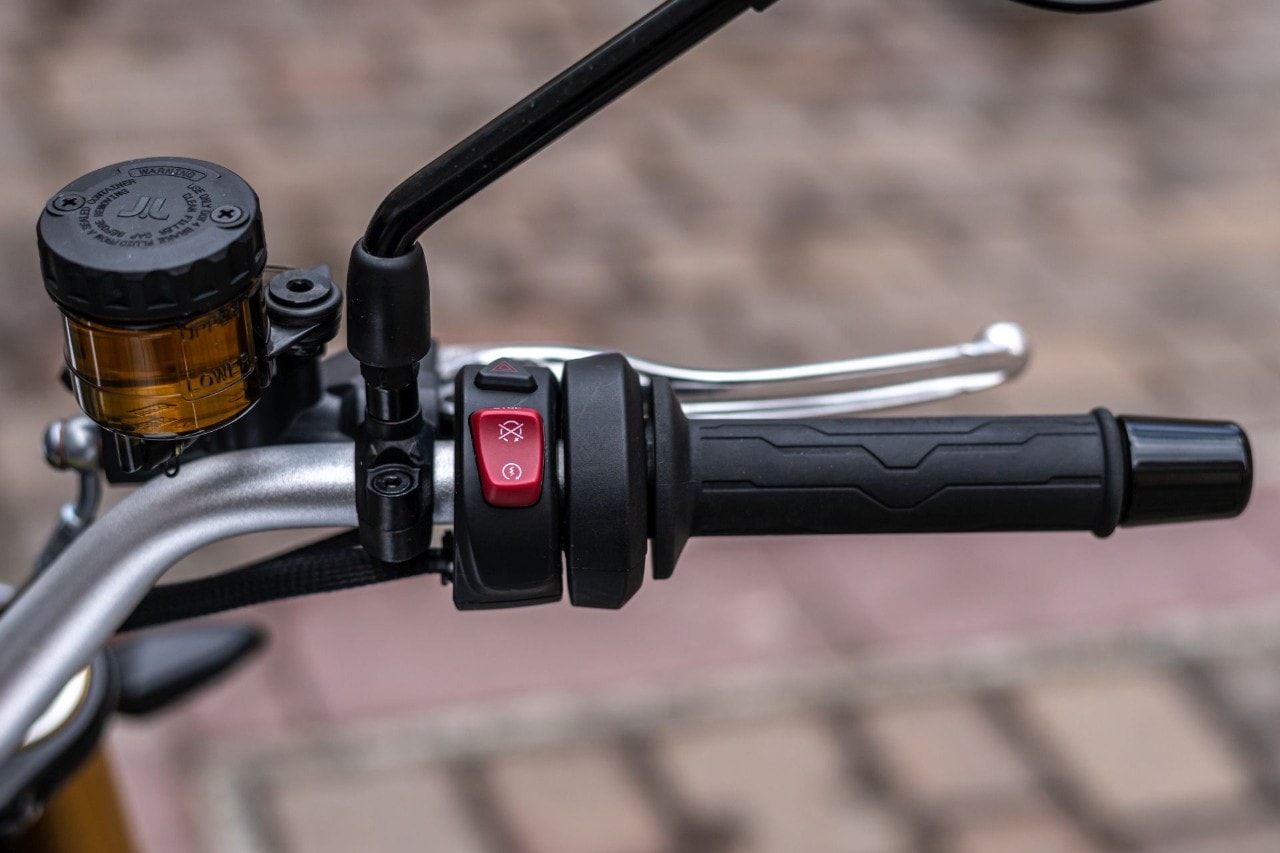 Benelli Leoncino 800 VS CFMOTO 700CL-X Heritage: prova a prendermi!